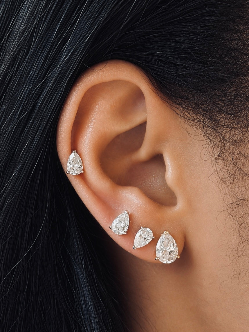 Muse (Pear) Studs White Gold
