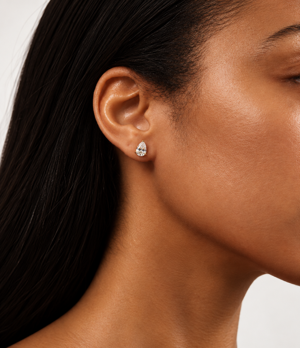 Muse (Pear) Studs Yellow Gold
